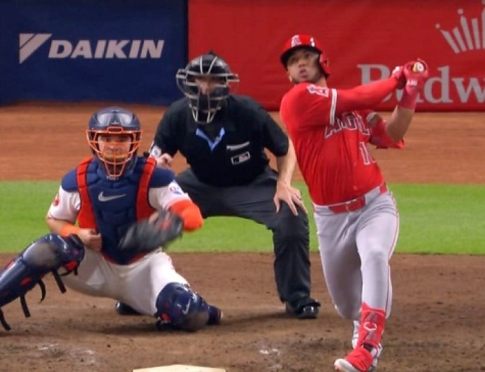 Peraza arde en llamas