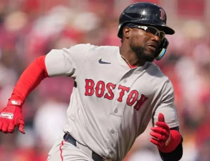 Monasterio explotó con grand slam, Willson aportó jonrón y Boston cortó racha derrotas