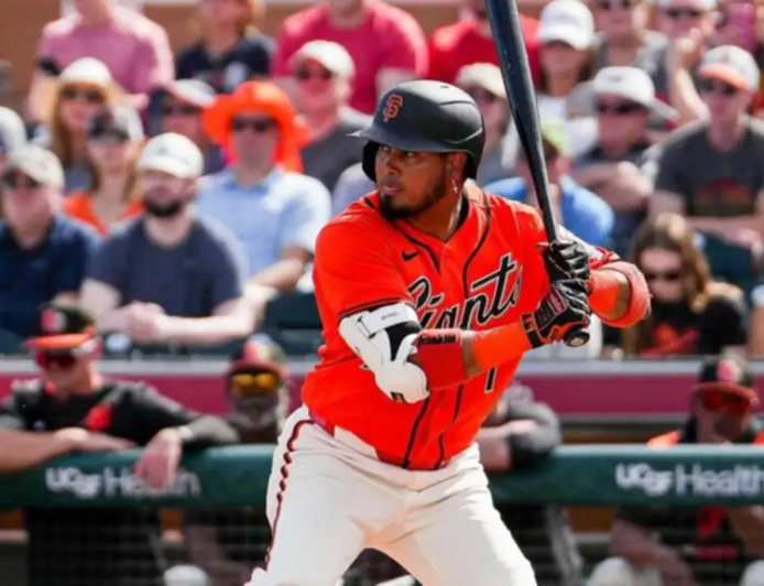 Arráez llegó a 10 multihit esta temporada