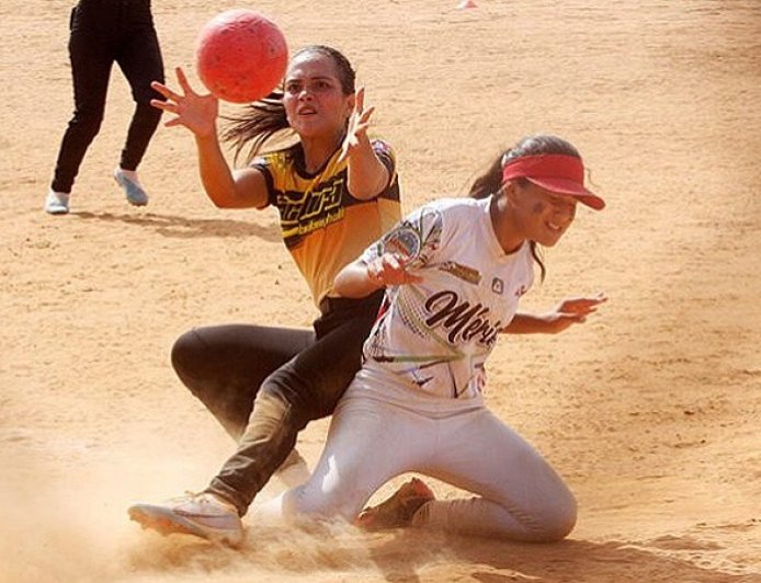 LUZ reactiva su cantera de kickingball con "Tryout" 