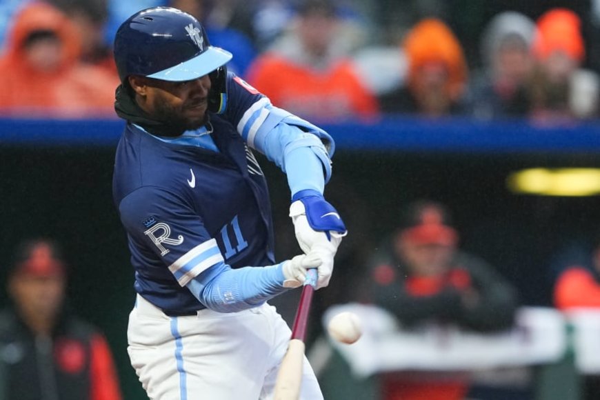 El MVP se luce con el madero y ya batea .316