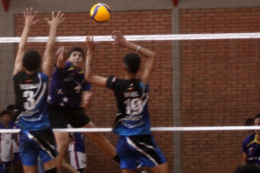 El "Borjas Romero" recibe el Clasificatorio Nacional de Voleibol