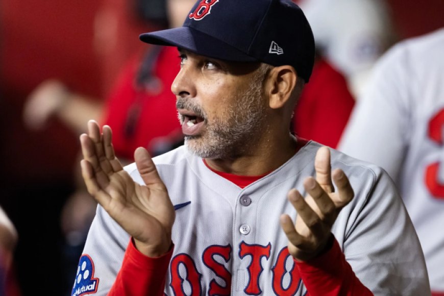 Boston botó a Alex Cora y al cuerpo técnico