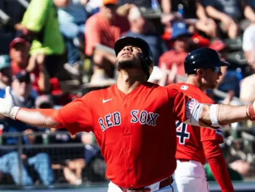 Willson Contreras envió su prrimer toletazo a 423 pies