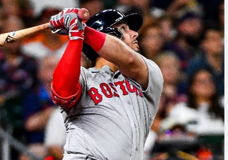 Wilyer Abreu sigue matando la liga, pero los Padres batearon más que Boston