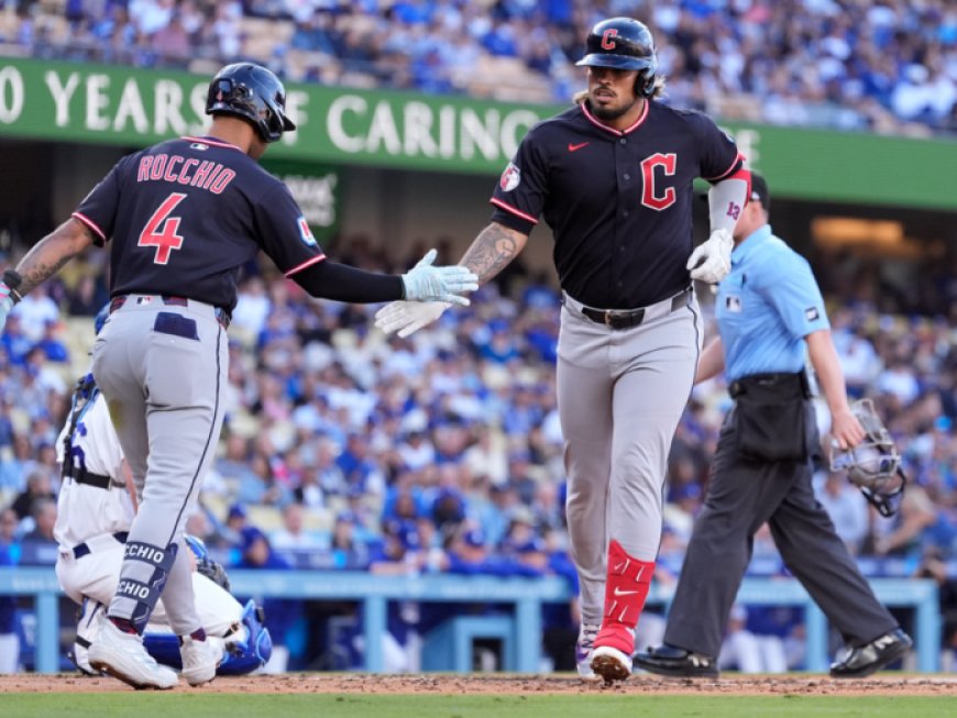 Willson de 3-3 y Altuve par de dobletes