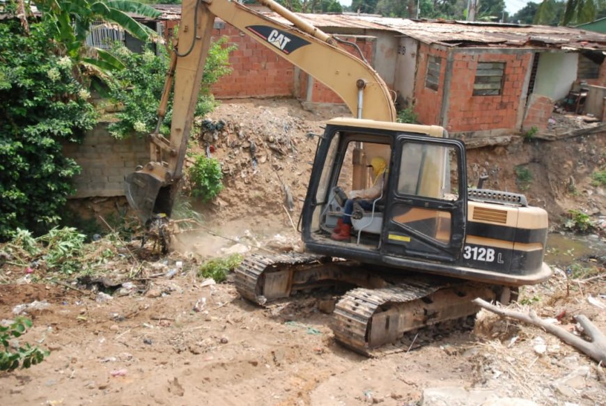 MARACAIBO: La Alcaldía le cayó a la cañada La Arreaga en Cristo de Aranza