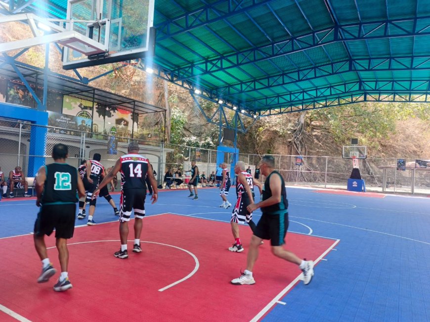 BASQUET MÁSTER: Duelo entre invictos