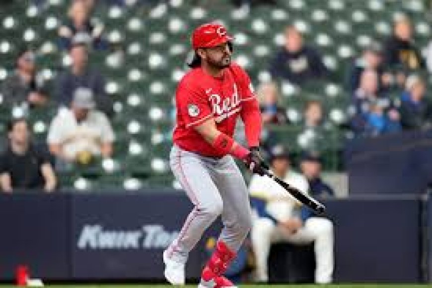 Acuña despertó con par de dobletes