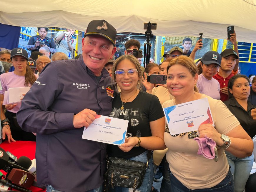 Di Martino le cumplió a comerciantes de El Callejón de Los Pobres: Apoyo para dinamizar la economía