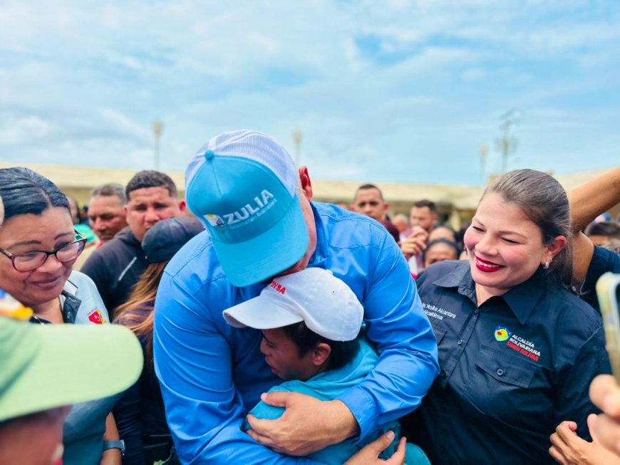 Luis Caldera fomenta desarrollo del municipio Simón Bolívar:  Inauguró auditorio y entrega flota operativa