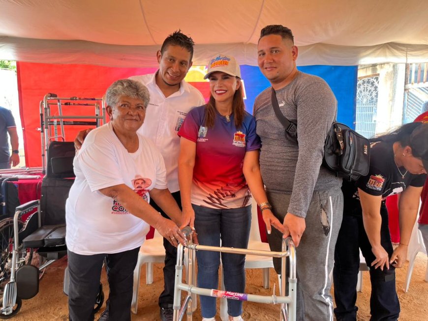 Ayudas humanas y jornada como regalos llevó la Alcaldía de Maracaibo al barrio 19 de Abril