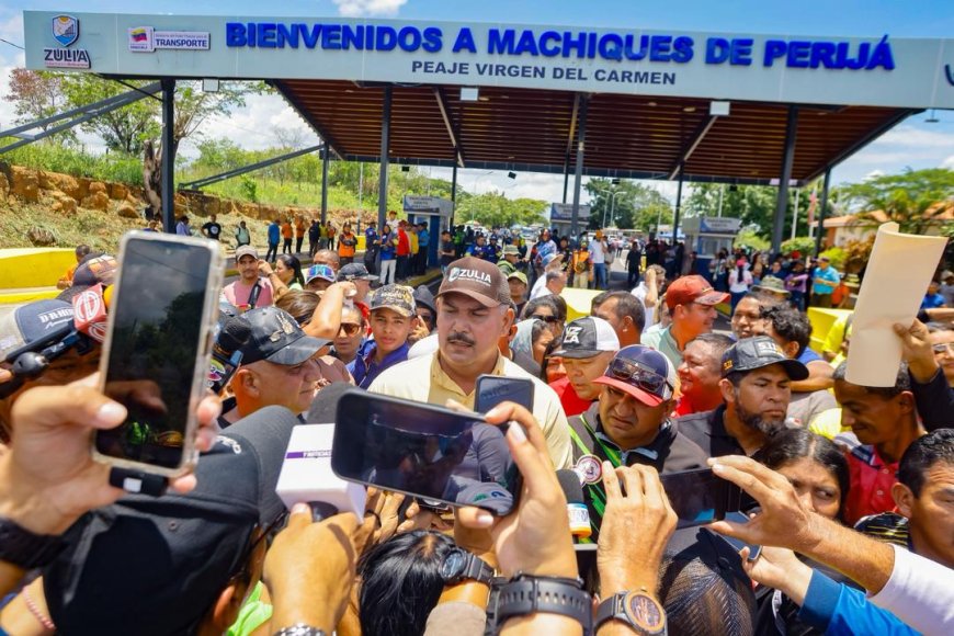 Gobernador Luis Caldera entrega 50 kilómetros rehabilitados de la vía Machiques-Colón