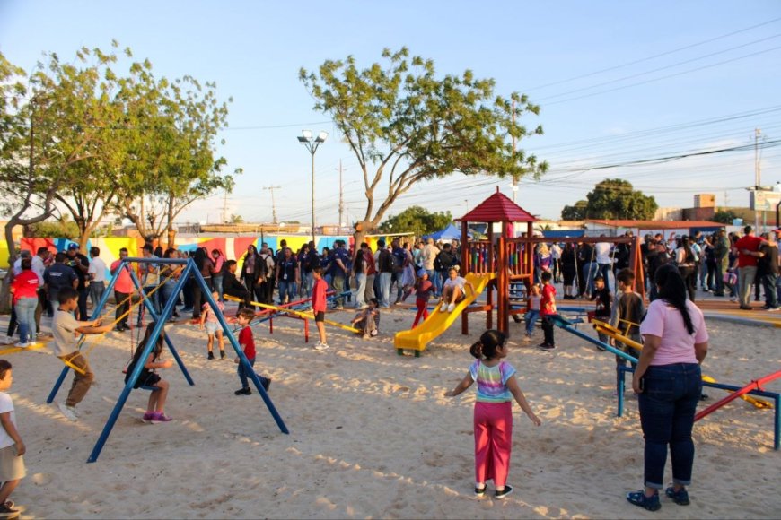 Alcalde Di Martino: “Al recuperar una plaza se activa movimiento económico en su punto y círculo”