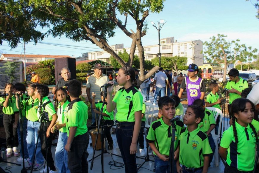 Alcalde Di Martino: “Al recuperar una plaza se activa movimiento económico en su punto y círculo”