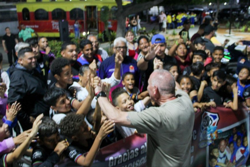 Alcalde Di Martino: “Al recuperar una plaza se activa movimiento económico en su punto y círculo”