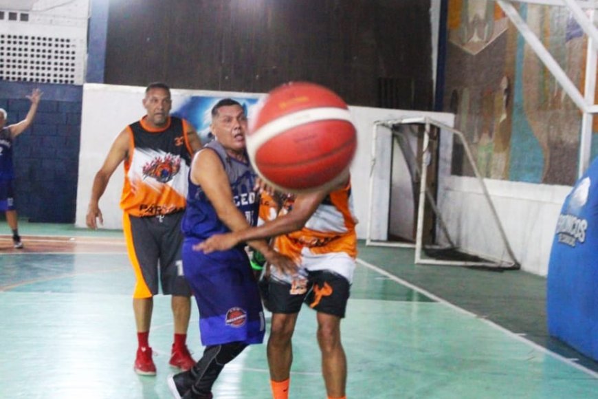 Basquet más 60 salta otra vez al tabloncillo
