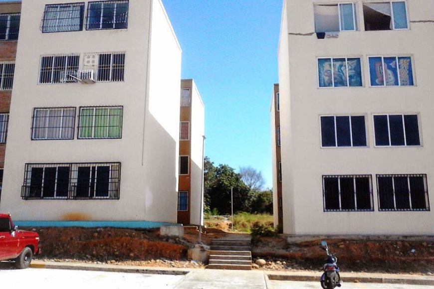 Tras otro incendio, en Ciudad Tavacare condenan resguardo de motocicletas en apartamentos