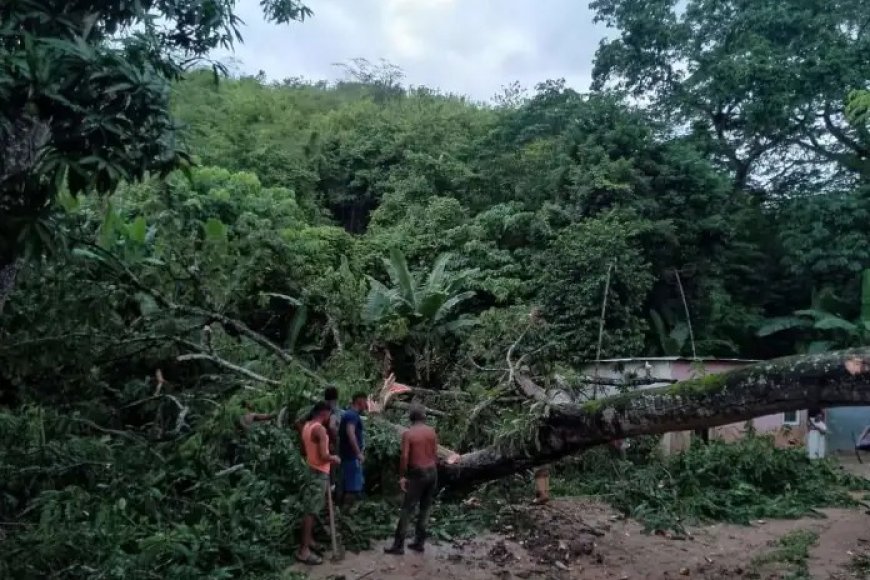 Aisladas por las lluvias comunidades rurales de Miranda