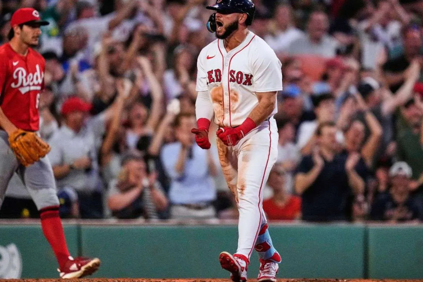 Wilyer, el zuliano bestial: jonrón y grand slam
