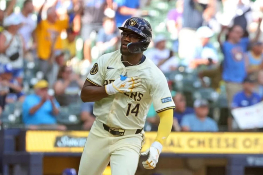 Andruw Monasterio estrenó su cuenta jonronera