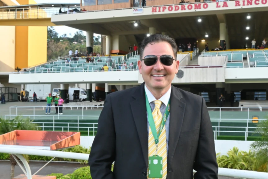 Riccardo D’Angelo llegó a 1.100 victorias y con Triple Coronada