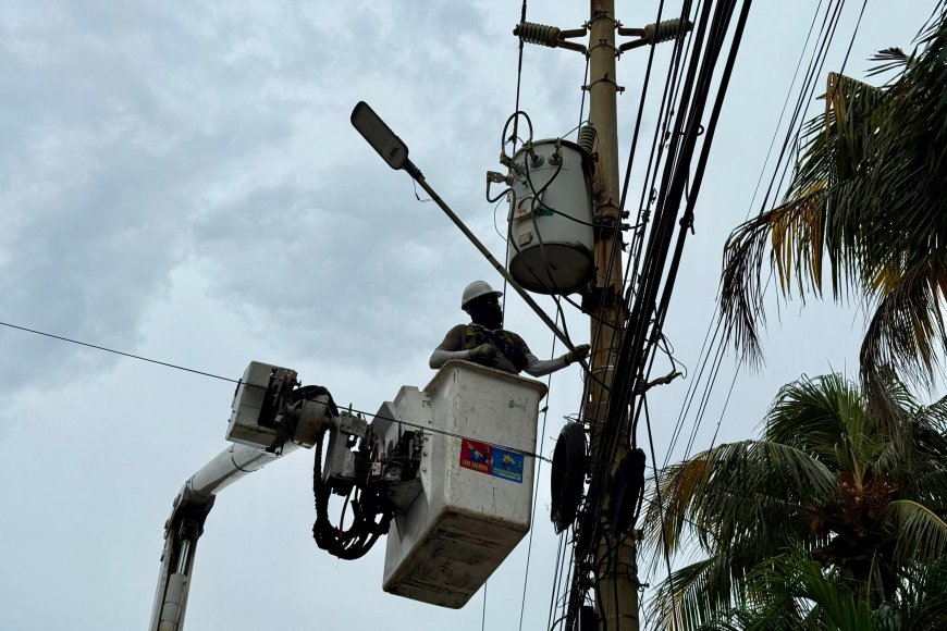 Plan eléctrico de la Gobernación y Corpoelec ilumina ocho avenidas de Maracaibo
