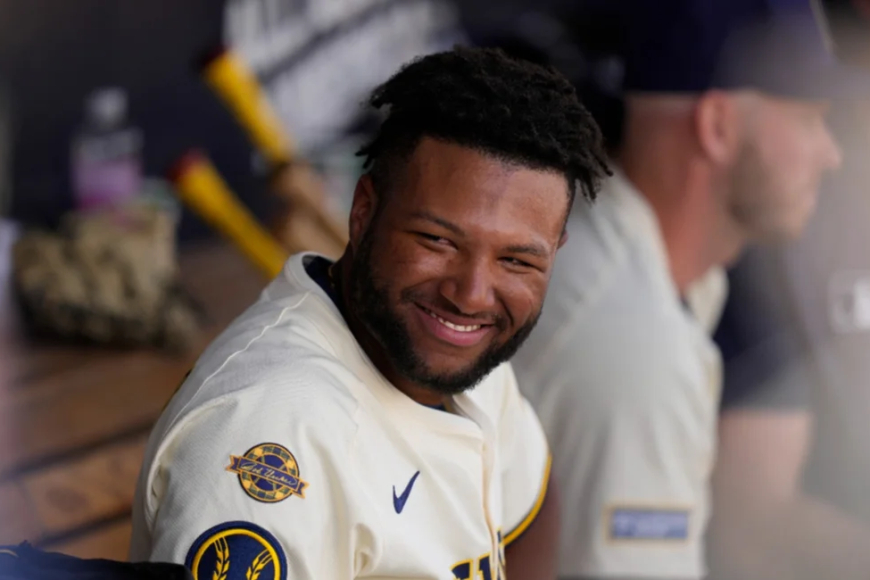 Milwaukee lleva a Jackson Chourio con cautela