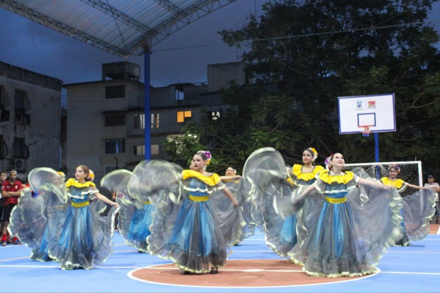 Vecinos de la Plaza El Jazmín celebraron su recuperación con una fiesta cultural