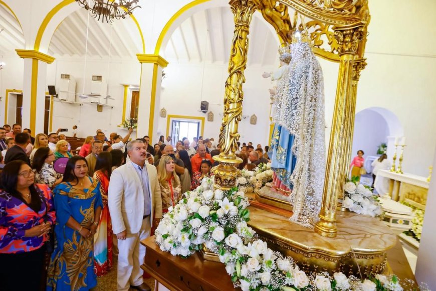 Gobernador Caldera acompaña a Rosario de Perijá en la festividad de su Patrona