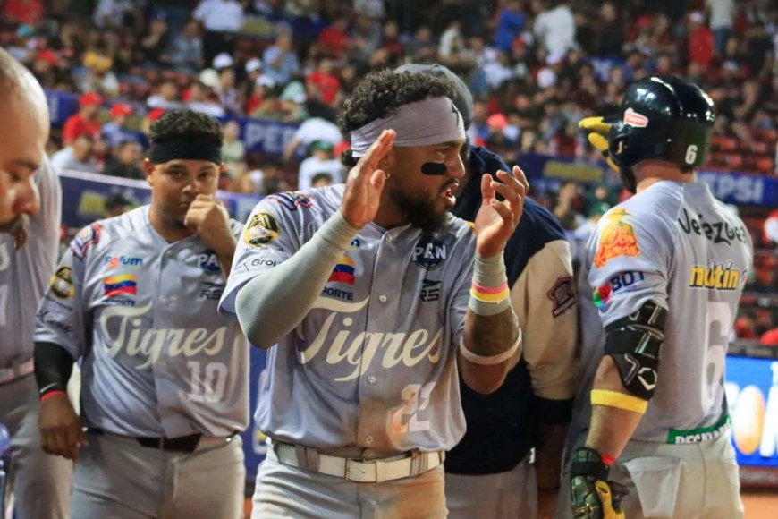 Los Tigres de Guillén arrancan ganando