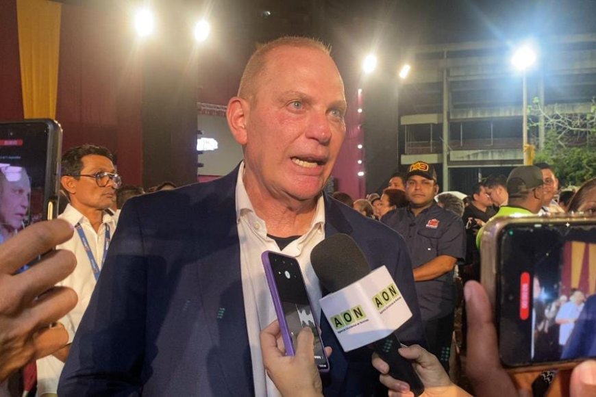 Di Martino: “A quienes pretenden guerra, sepan que la mayoría del mundo clama por la paz”