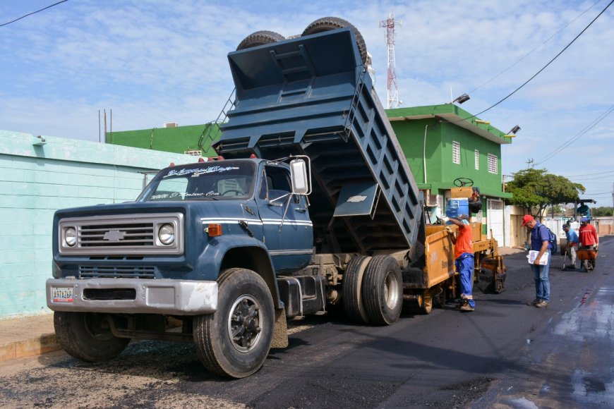 SAN FRANCISCO: Más asfalto y semáforos inteligentes trae Héctor Soto en cierre de 2025