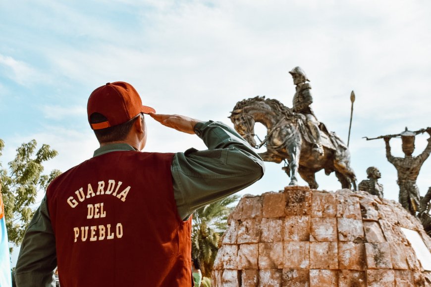SAN FRANCISCO: Autoridades rindieron homenaje al Libertador Simón Bolívar a 195 años de su siembra