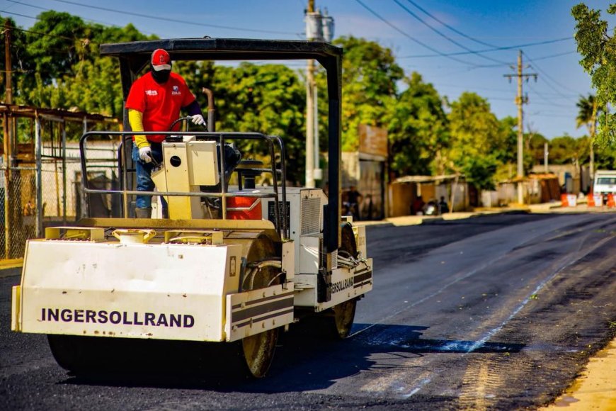 Gobernador inició colocación de 5.000 toneladas de asfalto en corredor vial Ciudad Lossada