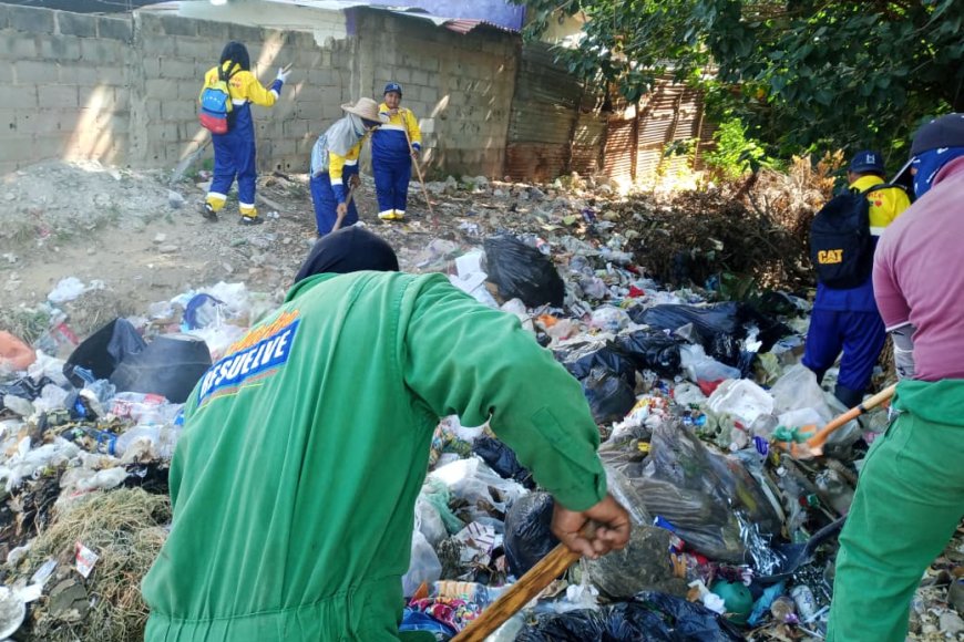MARACAIBO: Despejados 600 metros lineales de la Cañada Morillo por la Alcaldía