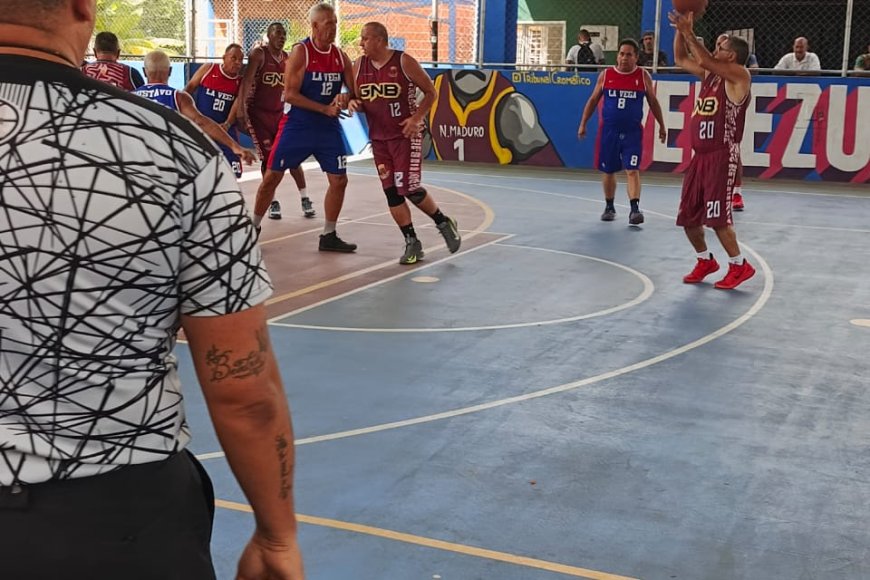 X Máster 60 de basket: Los favoritos arrancaron con pie derecho