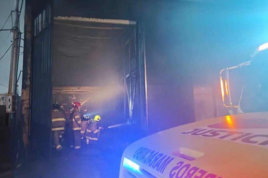 Alcaldía de Maracaibo neutralizó incendio en el sector Panamericano