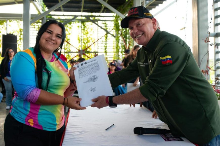 Alcaldía de Maracaibo firmó contrato con emprendedores del Parque Ana María Campos