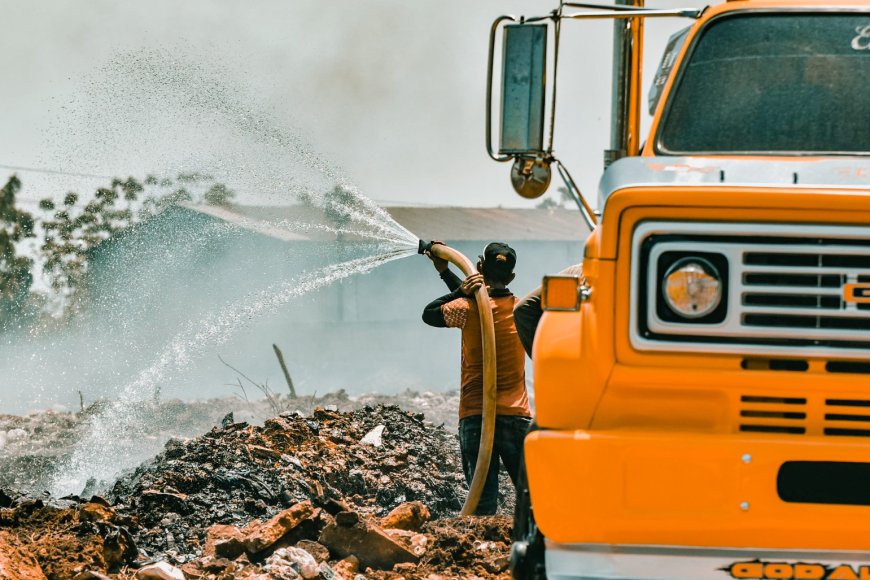 Bomberos del Sur controlan incendio en IMASUR: evitan daños a subestación eléctrica en Zona Industrial