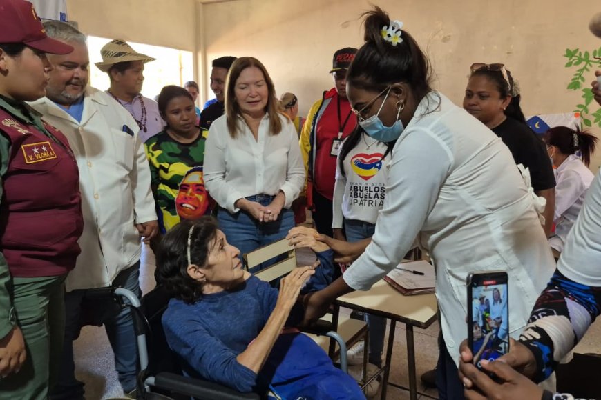 Gobierno Bolivariano atiende mas 2.500 familias en jornada integral en la parroquia San Isidro