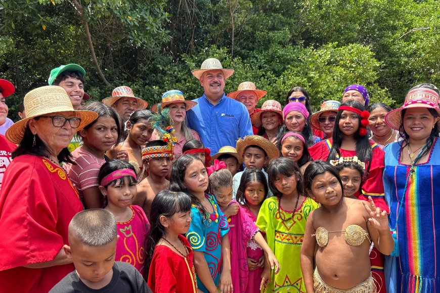 ZULIA:Pueblos originarios conmemoran con el gobernador Luis Caldera el Día del Niño Indígena