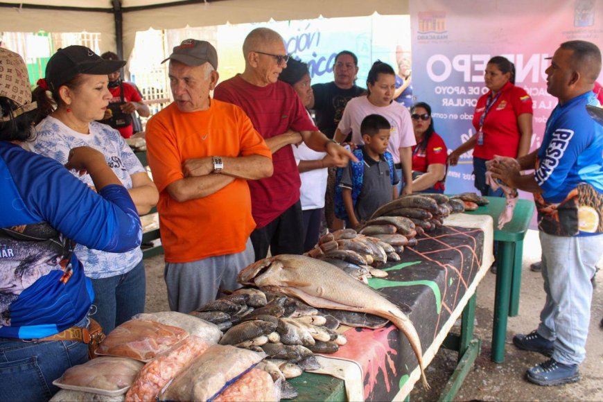 ¡También va a otras parroquias! Aprovecha este lunes el pescadito en la Feria de la Plaza para Todos