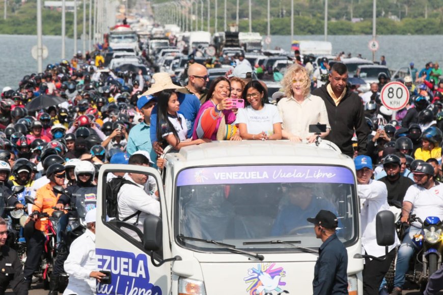 Presidenta (E) Delcy Rodríguez: “Marchamos por un interés supremo que es una Venezuela libre de sanciones”