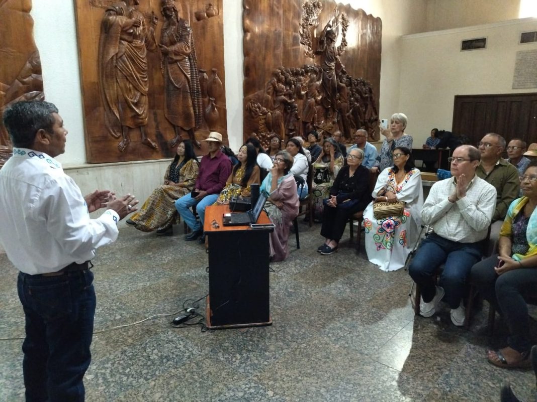 Homenaje póstumo del Panteón del Zulia al líder y educador wayuu Jorge Enrique Pocaterra González
