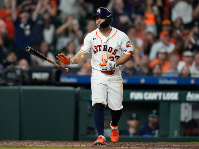 Altuve: «Rezo todos los días por una rápida recuperación»