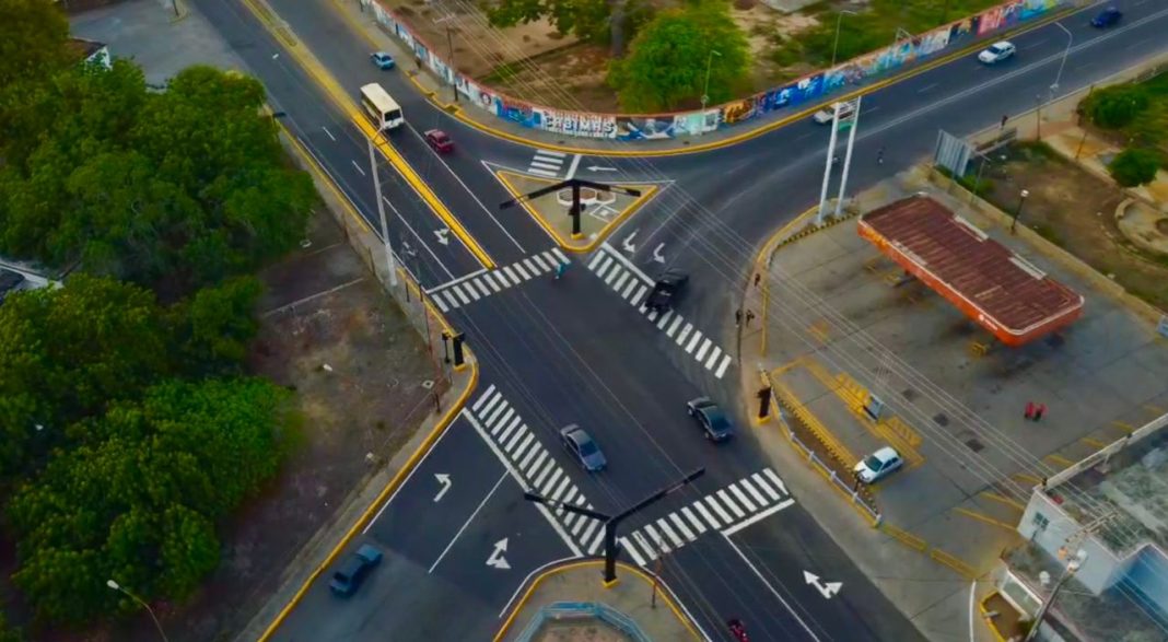 Luis Caldera entregó 1.1 kilómetros de asfaltado de la avenida Miraflores de Cabimas