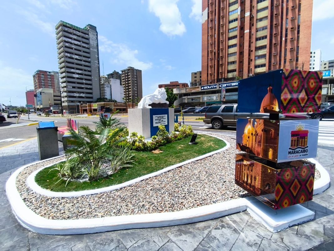 Alcaldía de Maracaibo entregó rehabilitada la Plaza Club de Leones