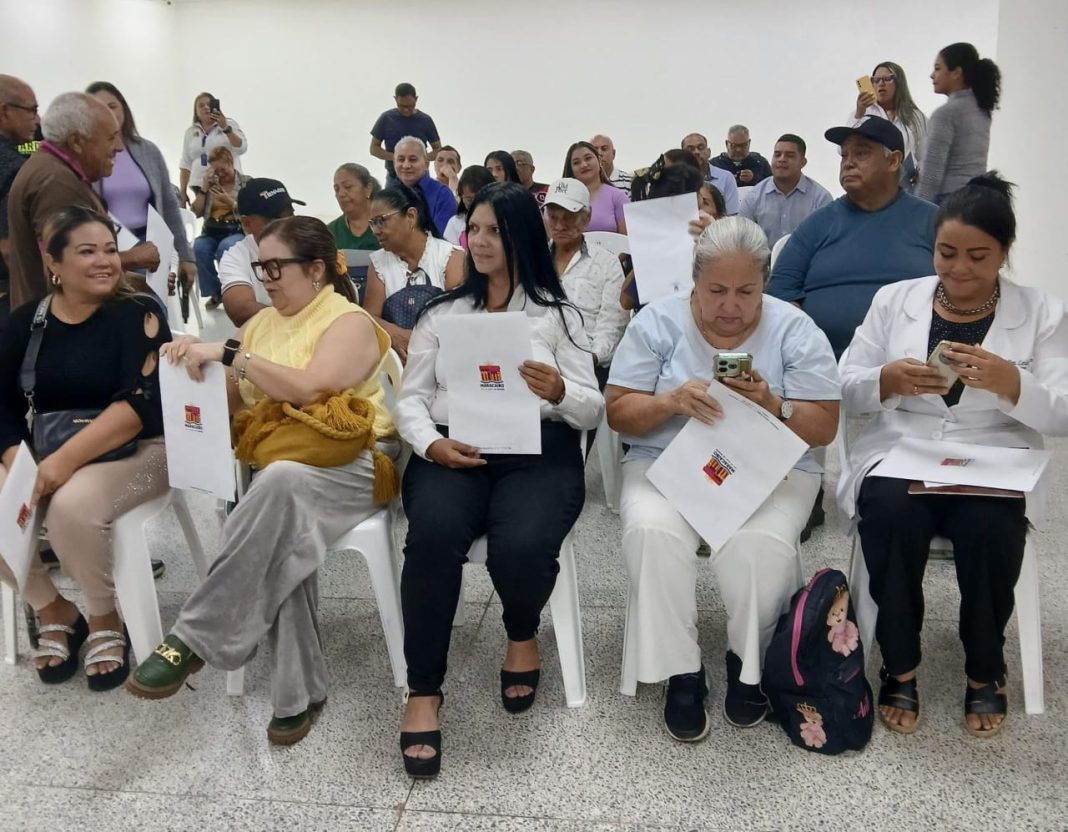 MARACAIBO: Alcaldía resolvió en un mes títulos de propiedad con 4 años de retraso