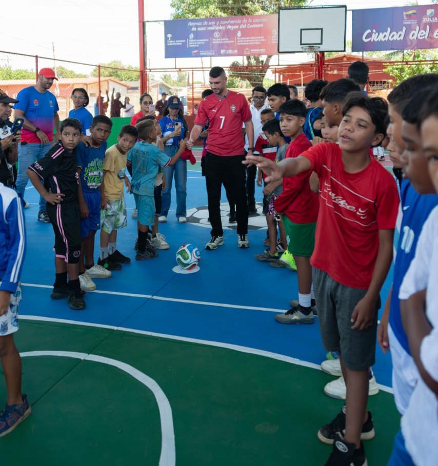 Alcaldía de Maracaibo rehabilitó la Cancha Virgen del Carmen